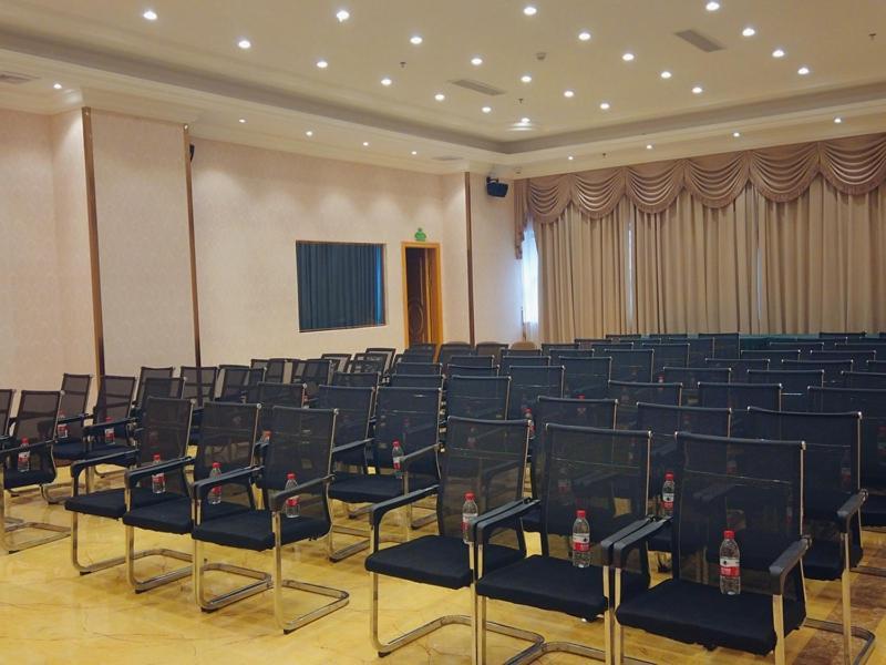 Vienna Hotel Nanxiong Esterno foto