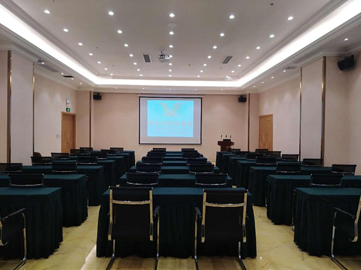 Vienna Hotel Nanxiong Esterno foto